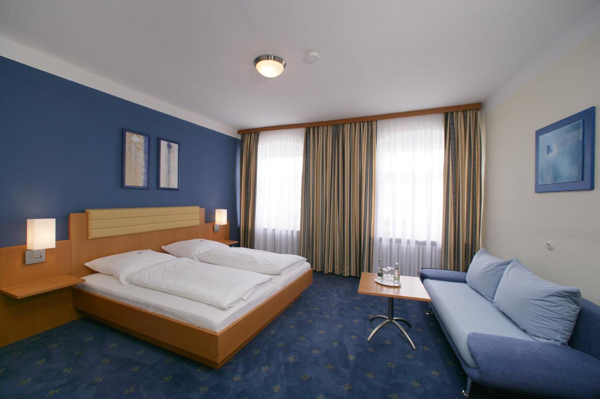 Altstadt-Hotel Zieglerbraeu Dachau Extérieur photo